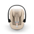 Cybex Cloud G3 PLUS Babyskydd Almond Beige i gruppen Bilbarnstolar / Varumärken / Cybex hos Bonti (CYBE526001350)