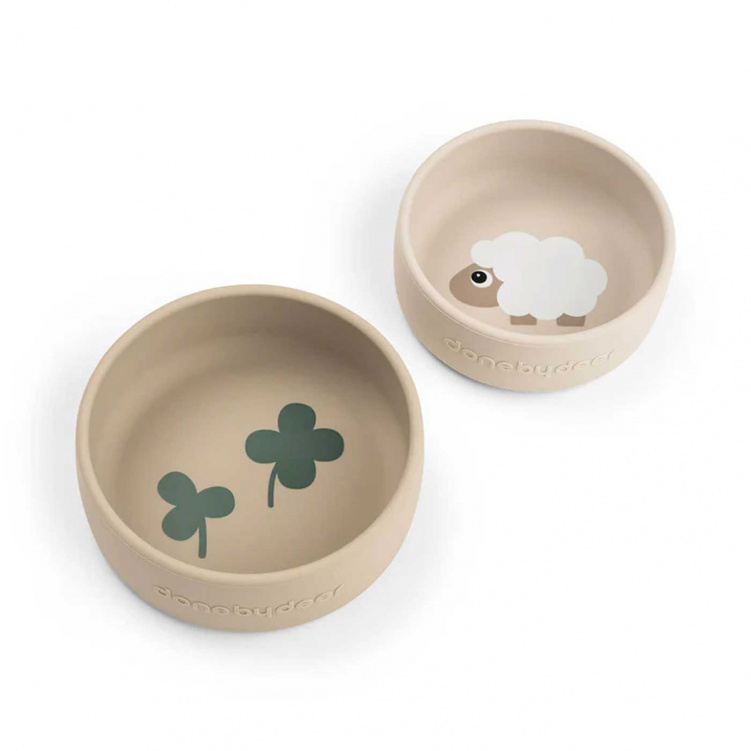 Done by Deer Skålar i silikon Sheepy Sand 2-pack i gruppen Babytillbehör / Äta och mata / Tallrikar och skålar hos Bonti (DOBD1869679)