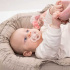 Elodie Babynest Tender Taupe i gruppen Babytillbehör / Sova / Babynest och sovstöd hos Bonti (ELOD70225202210NA)