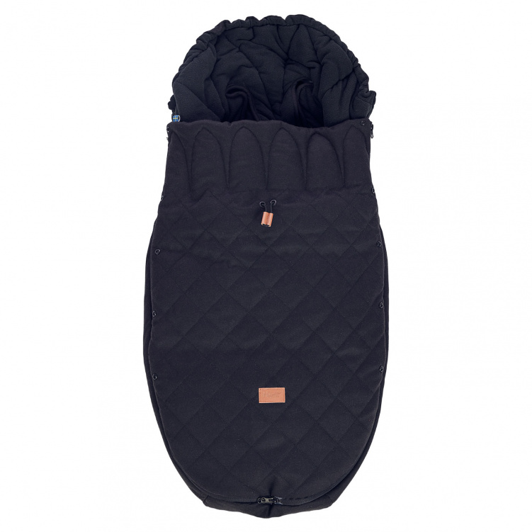 Najell Åkpåse Matte Black Quiltad i gruppen Barnvagnar / Barnvagnstillbehör / Åkpåsar hos Bonti (NAJEN00800404)