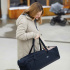 Voksi Carry Me Babylift Black i gruppen Barnvagnar / Barnvagnstillbehör / Mjukliftar hos Bonti (VOKS11036251-Black-Leaf)