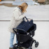 Voksi Carry Me Babylift Black i gruppen Barnvagnar / Barnvagnstillbehör / Mjukliftar hos Bonti (VOKS11036251-Black-Leaf)